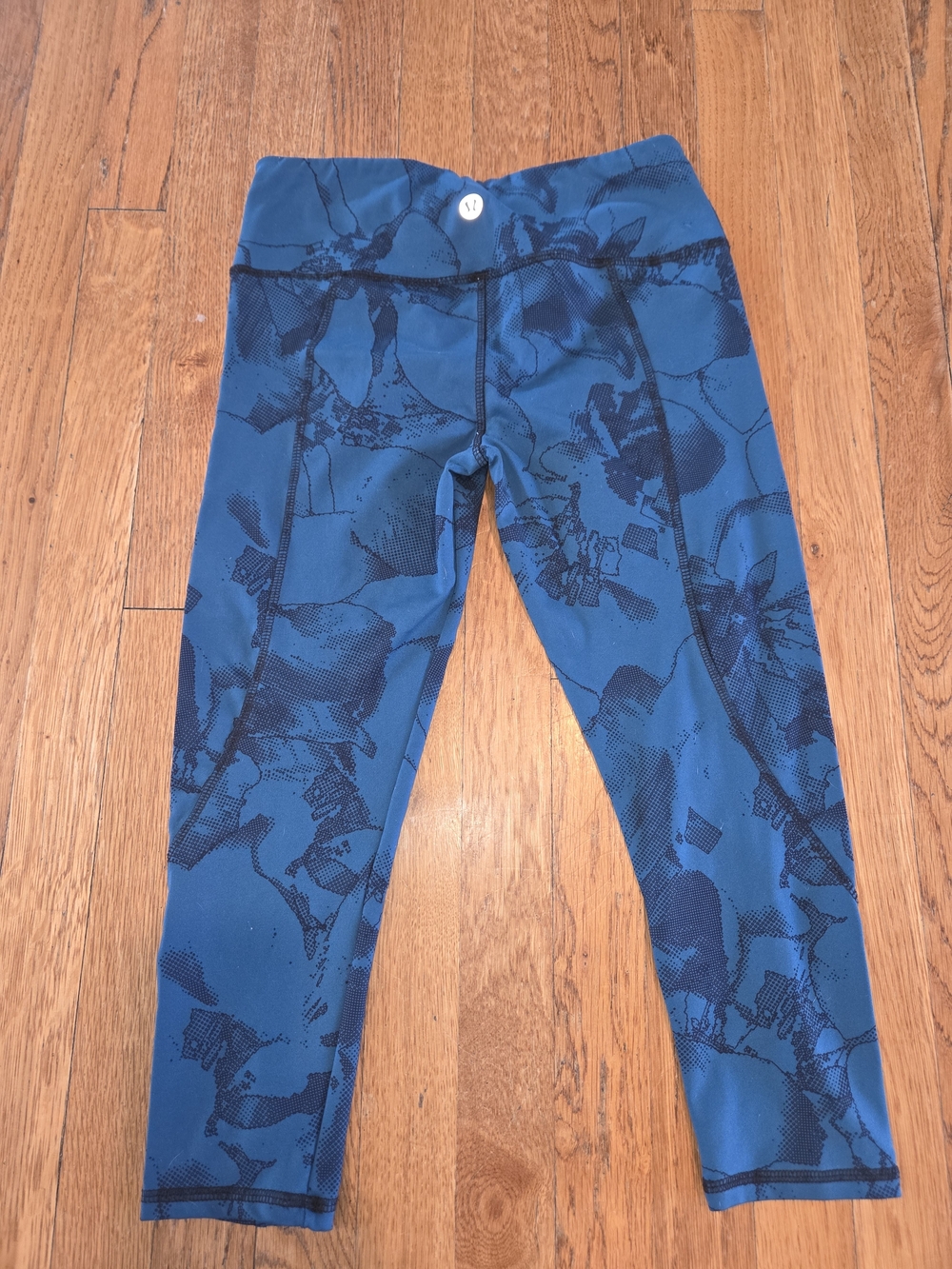 Lululemon In Movement 19" Crop Leggings Turquoise Black Size 6